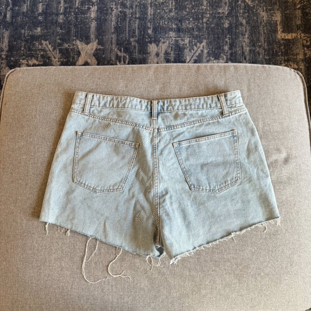 Raw Hem Contrast Panel Jean Shorts • Wild Fable 14 - Picture 6 of 6